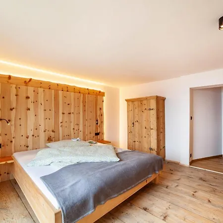 Mutlechnerhof Holiday home Caines
